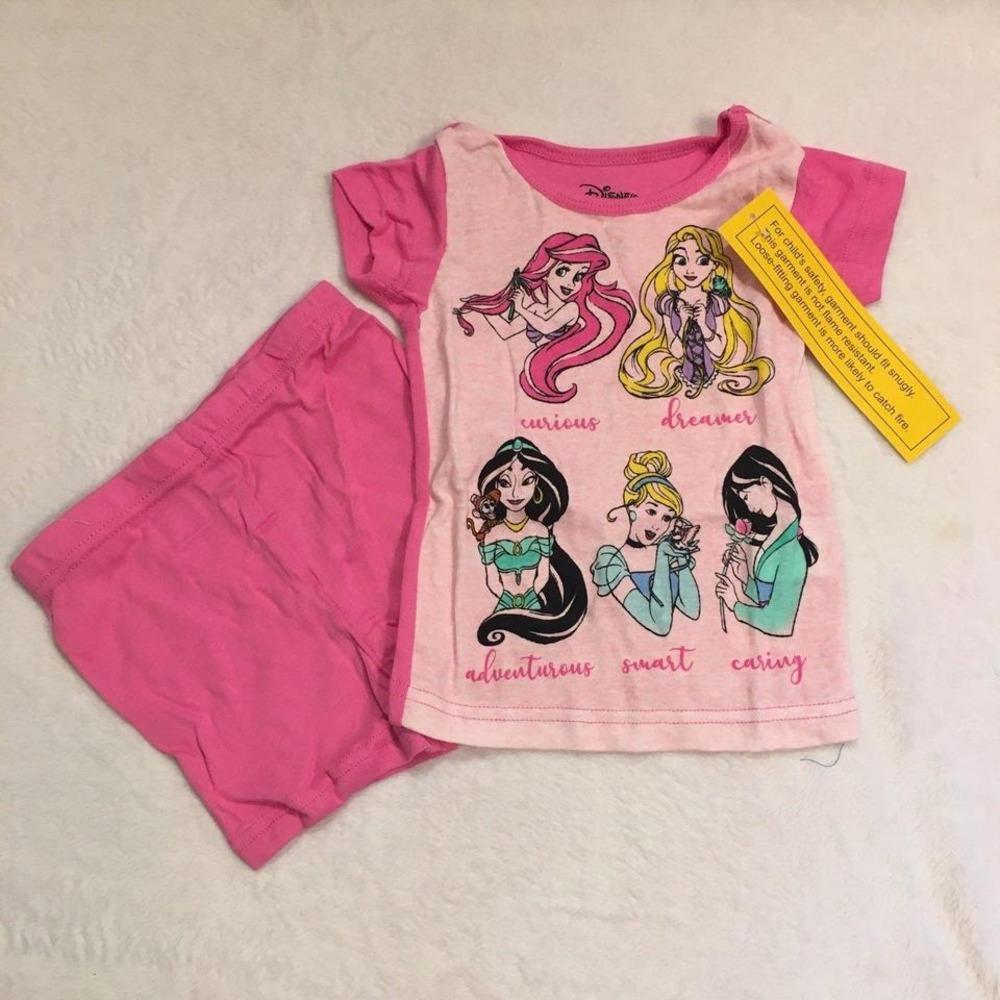 Disney Princess Pajama Set Girls‎ 2T Pink NEW Short Sleeve Shorts Snug Fit 2PC
